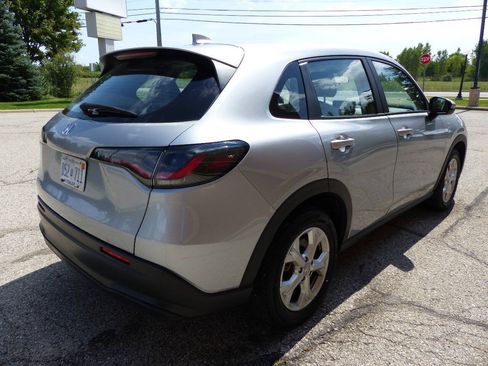Used 2023 Honda HR-V LX image 11