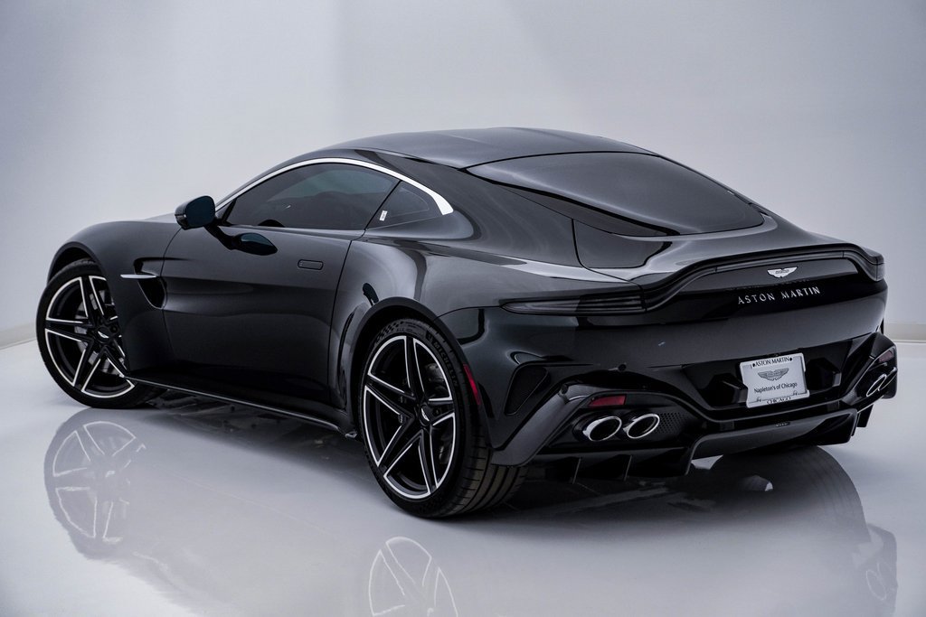 Used 2026 Aston Martin V8 Vantage Roadster RWD image 12