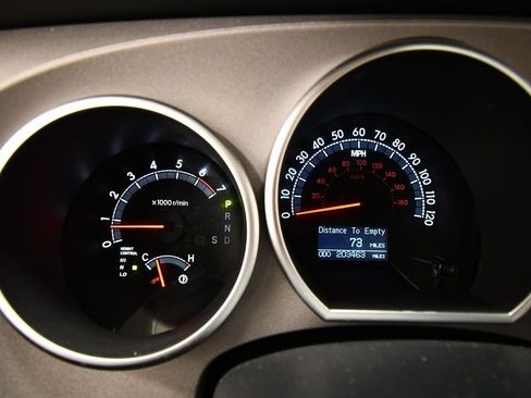 Used 2013 Toyota Sequoia Platinum image 25