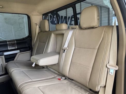 Used 2017 Ford F250 Lariat w/ Lariat Value Package AWD/4WD image 27