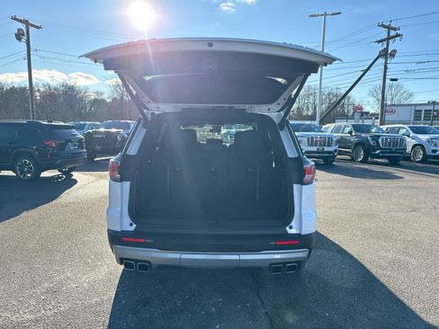 Certified 2025 GMC Acadia Elevation image 11