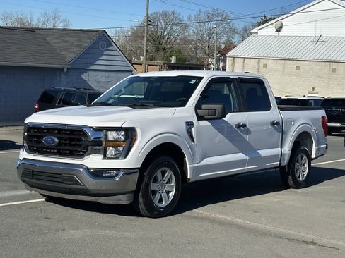 Used 2023 Ford F150 XLT image 2