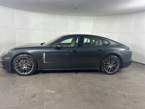 Certified 2023 Porsche Panamera 4 Platinum Edition image 2