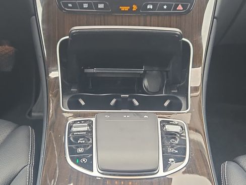 Used 2022 Mercedes-Benz GLC 300 4MATIC image 12