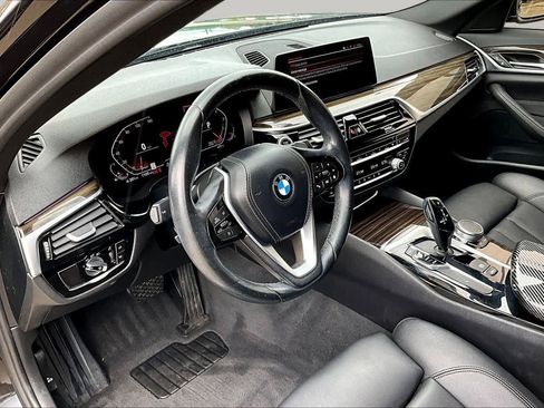 Used 2020 BMW 530i RWD image 18
