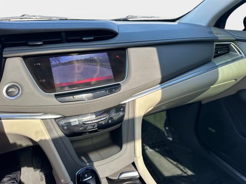 Used 2021 Cadillac XT5 Premium Luxury image 27