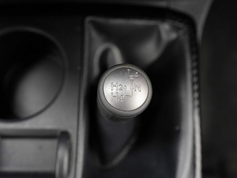 Used 2020 Toyota 4Runner TRD Off-Road Premium AWD/4WD image 33