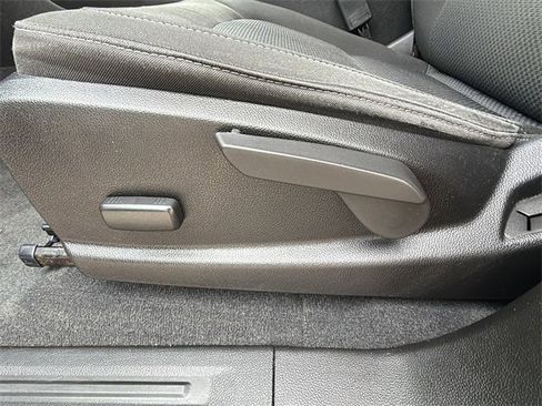 Used 2021 Chevrolet Colorado LT w/ Redline Special Edition image 24