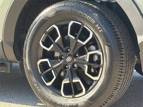 Certified 2023 Hyundai Santa Cruz SEL Premium image 9