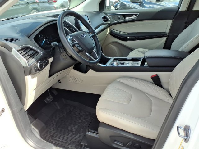 Used 2024 Ford Edge Titanium w/ Equipment Group 301A AWD/4WD image 13