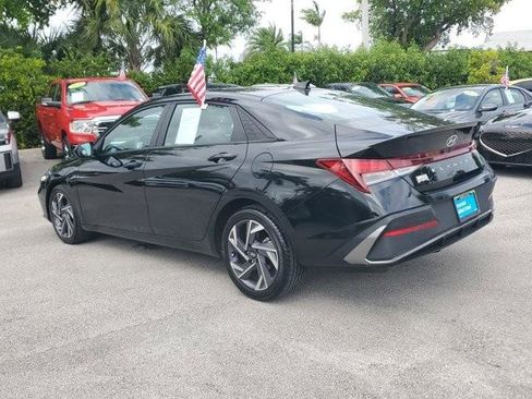 Certified 2025 Hyundai Elantra Sport image 7