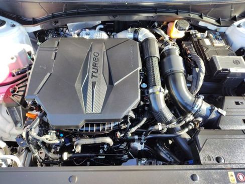 Used 2023 Hyundai Santa Cruz Limited image 9