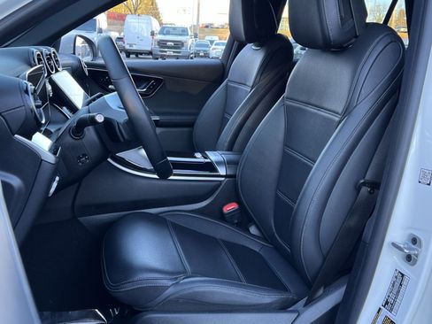 Certified 2024 Mercedes-Benz GLC 300 4MATIC image 11