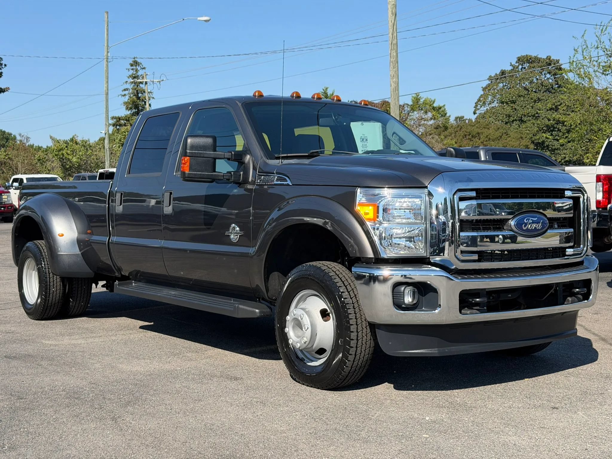Used 2016 Ford F350 XLT w/ XLT Value Package AWD/4WD image 3