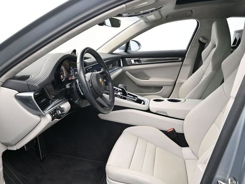 Used 2023 Porsche Panamera Turbo S image 4