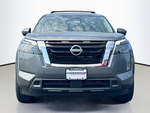New 2025 Nissan Pathfinder SV image 14