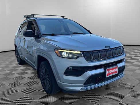Used 2022 Jeep Compass High Altitude AWD/4WD image 3