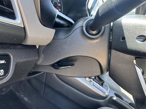 Used 2022 Kia Seltos LX AWD/4WD image 32