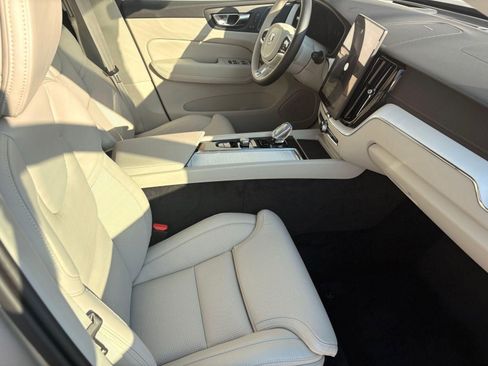 New 2026 Volvo XC60 B5 Ultra w/ Climate Package image 26