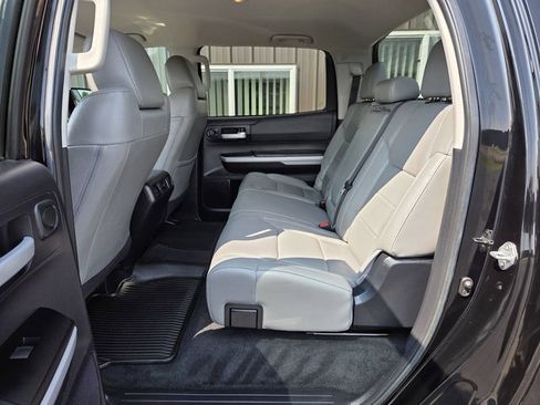 Used 2021 Toyota Tundra SR5 w/ SR5 Leather Package AWD/4WD image 17