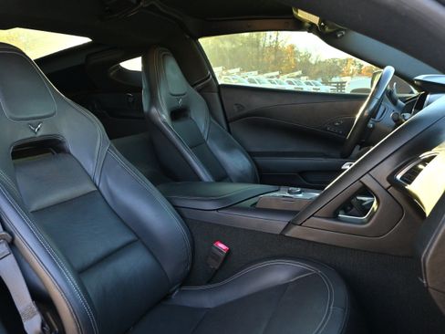 Used 2018 Chevrolet Corvette Stingray Coupe w/ 2LT Preferred Equipment Group image 11