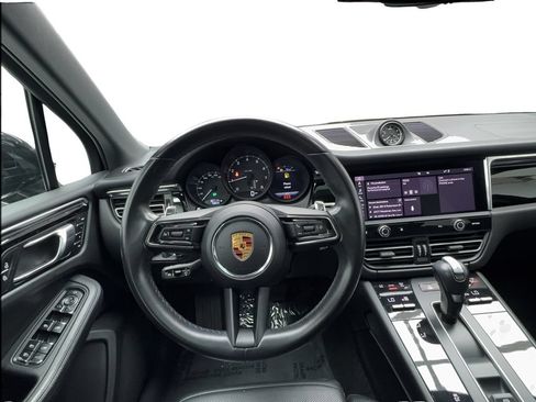 Used 2023 Porsche Macan Turbo AWD/4WD image 37