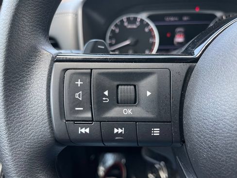Used 2023 Nissan Rogue SV AWD/4WD image 21
