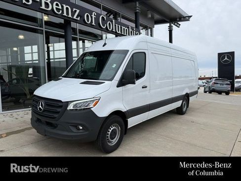 New 2025 Mercedes-Benz Sprinter 2500 image 1