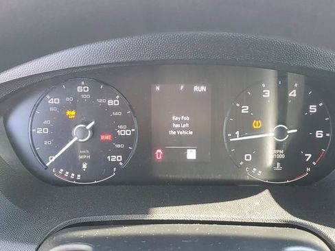 Used 2025 RAM ProMaster 2500 w/ Convenience Group FWD image 16