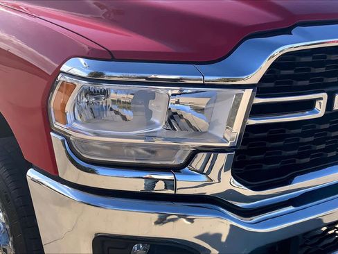 Used 2024 RAM 2500 Big Horn w/ Bed Utility Group image 26