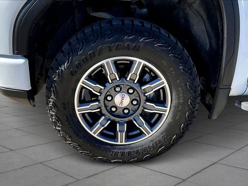 Certified 2024 GMC Sierra 1500 AT4 w/ Technology Package image 19