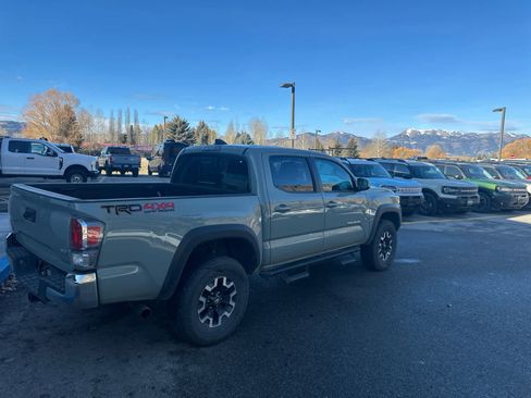 Used 2023 Toyota Tacoma TRD Off-Road image 5