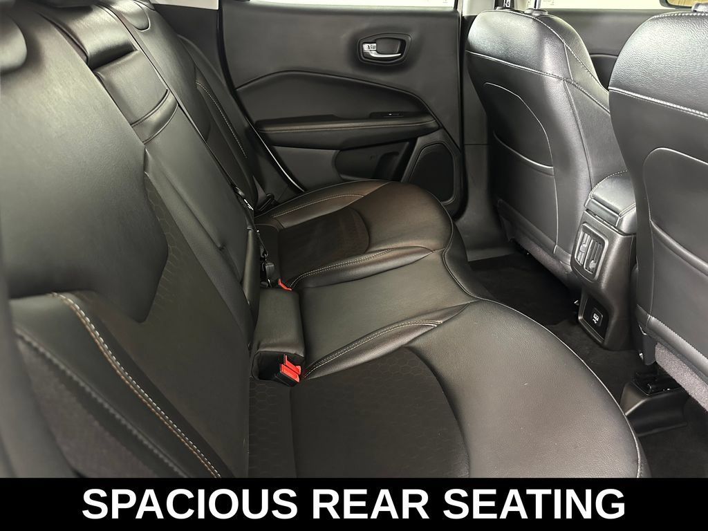 Used 2020 Jeep Compass Latitude AWD/4WD image 29