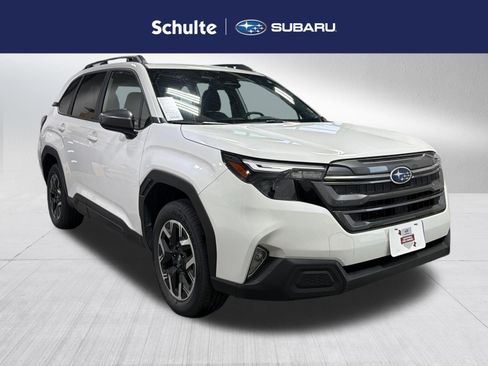 Used 2025 Subaru Forester Premium AWD/4WD image 1