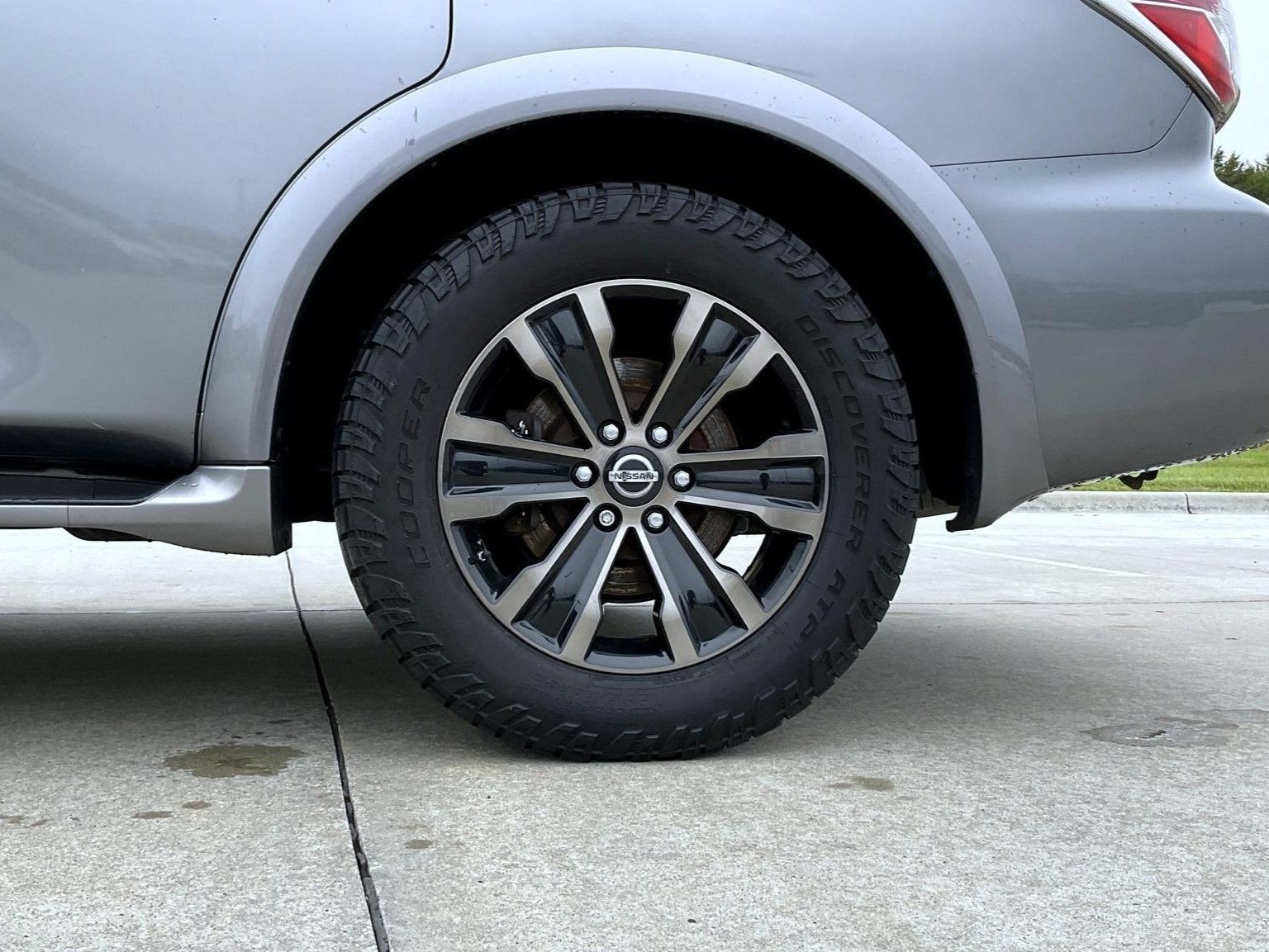 Used 2017 Nissan Armada Platinum RWD image 26