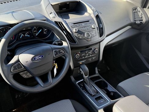Used 2018 Ford Escape SE image 29