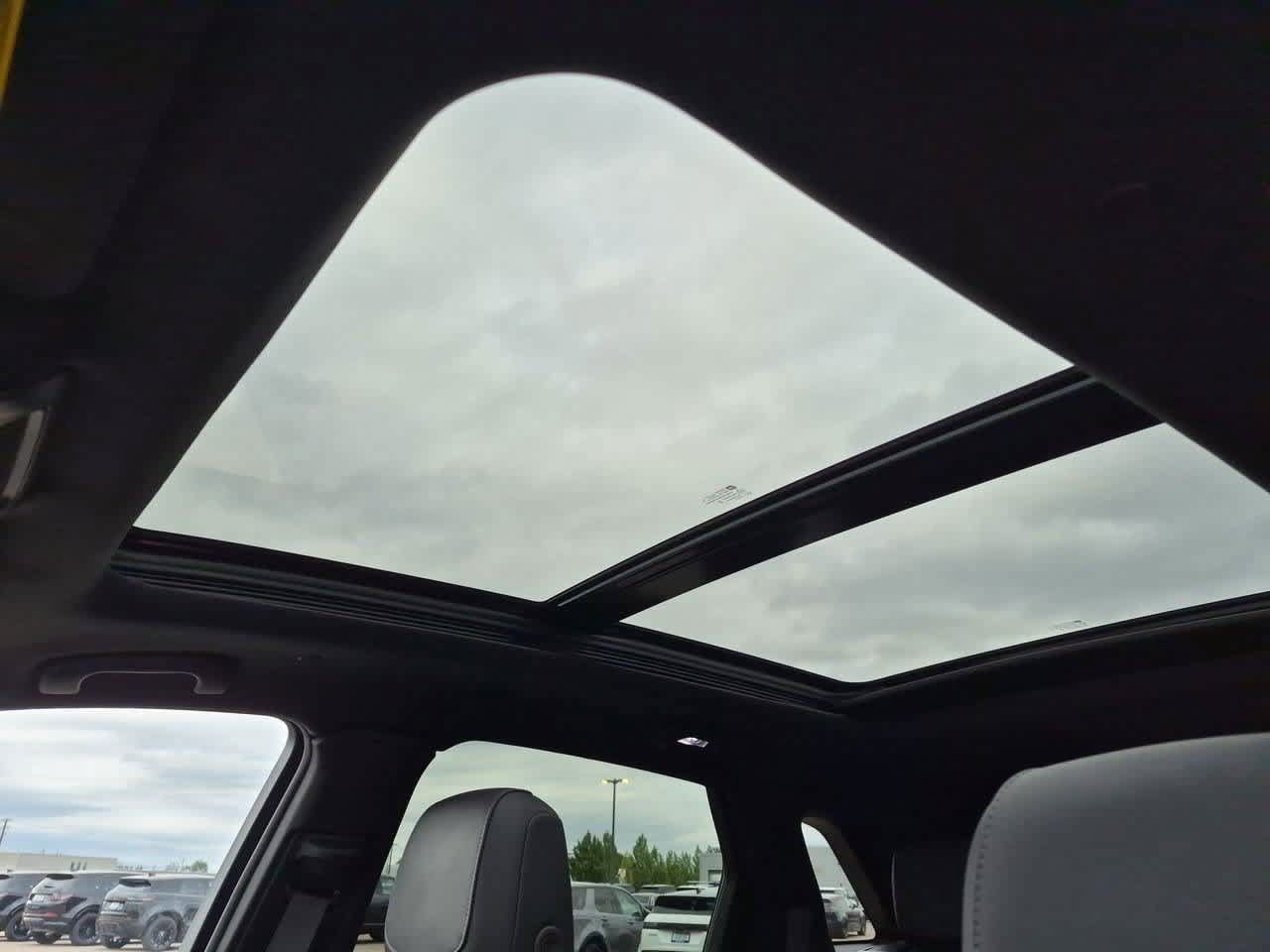 Used 2025 Cadillac XT5 Premium Luxury AWD/4WD image 19