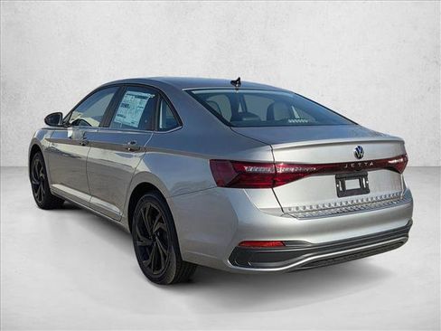 New 2026 Volkswagen Jetta SE FWD image 9
