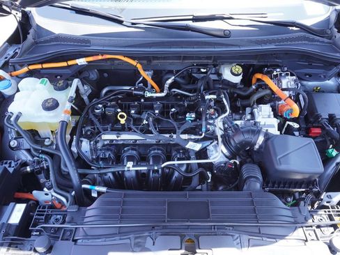 Used 2025 Ford Escape ST-Line w/ Equipment Group 301A FWD image 7
