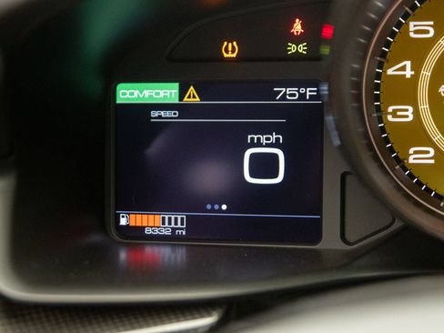 Used 2018 Ferrari GTC4Lusso AWD/4WD image 29