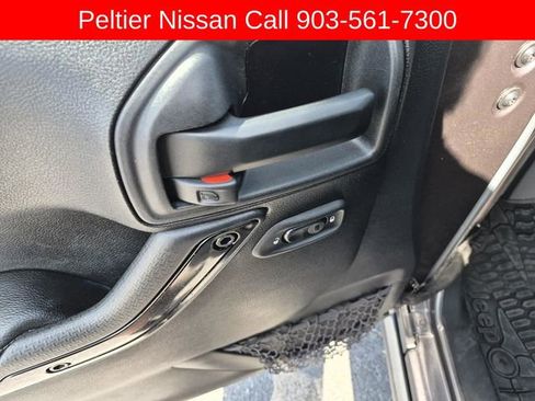 Used 2016 Jeep Wrangler Unlimited Sahara image 19