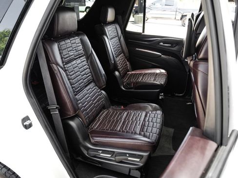 Used 2023 Cadillac Escalade Sport Platinum RWD image 36