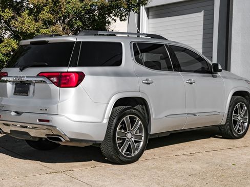Used 2019 GMC Acadia Denali w/ Technology Package image 10