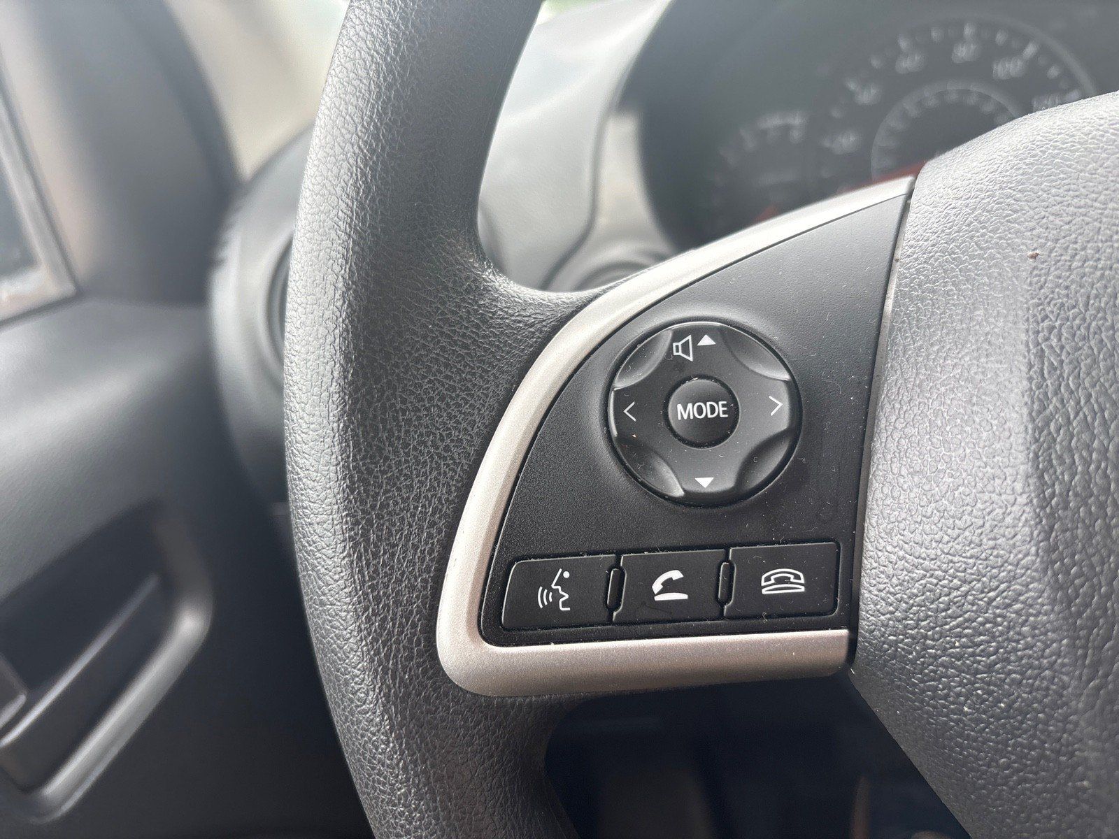 Used 2024 Mitsubishi Mirage ES FWD image 13