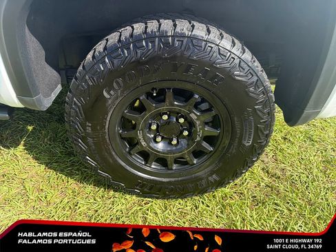Used 2025 GMC Sierra 1500 AT4X w/ AT4X AEV Edition AWD/4WD image 11
