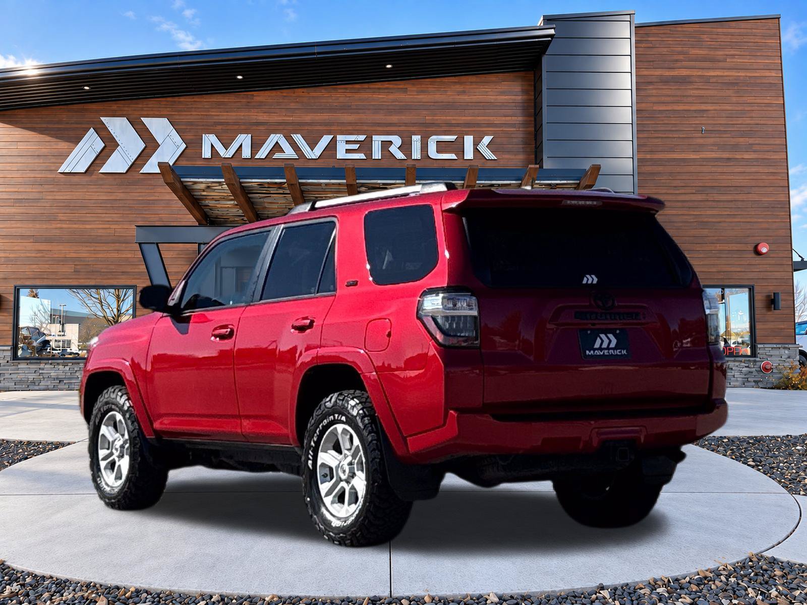 Used 2021 Toyota 4Runner SR5 AWD/4WD image 4