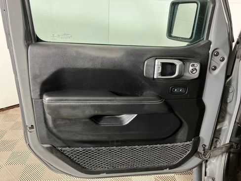 Used 2020 Jeep Gladiator Rubicon w/ Dual Top Group image 22