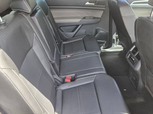 Used 2023 Volkswagen Atlas SE FWD image 16