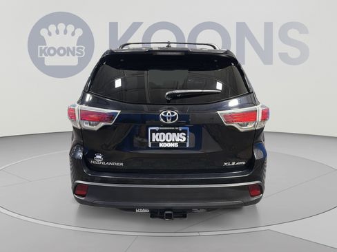 Used 2016 Toyota Highlander XLE AWD/4WD image 5