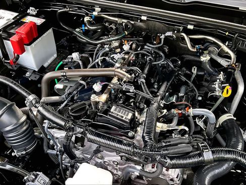 Used 2025 Toyota 4Runner SR5 image 31